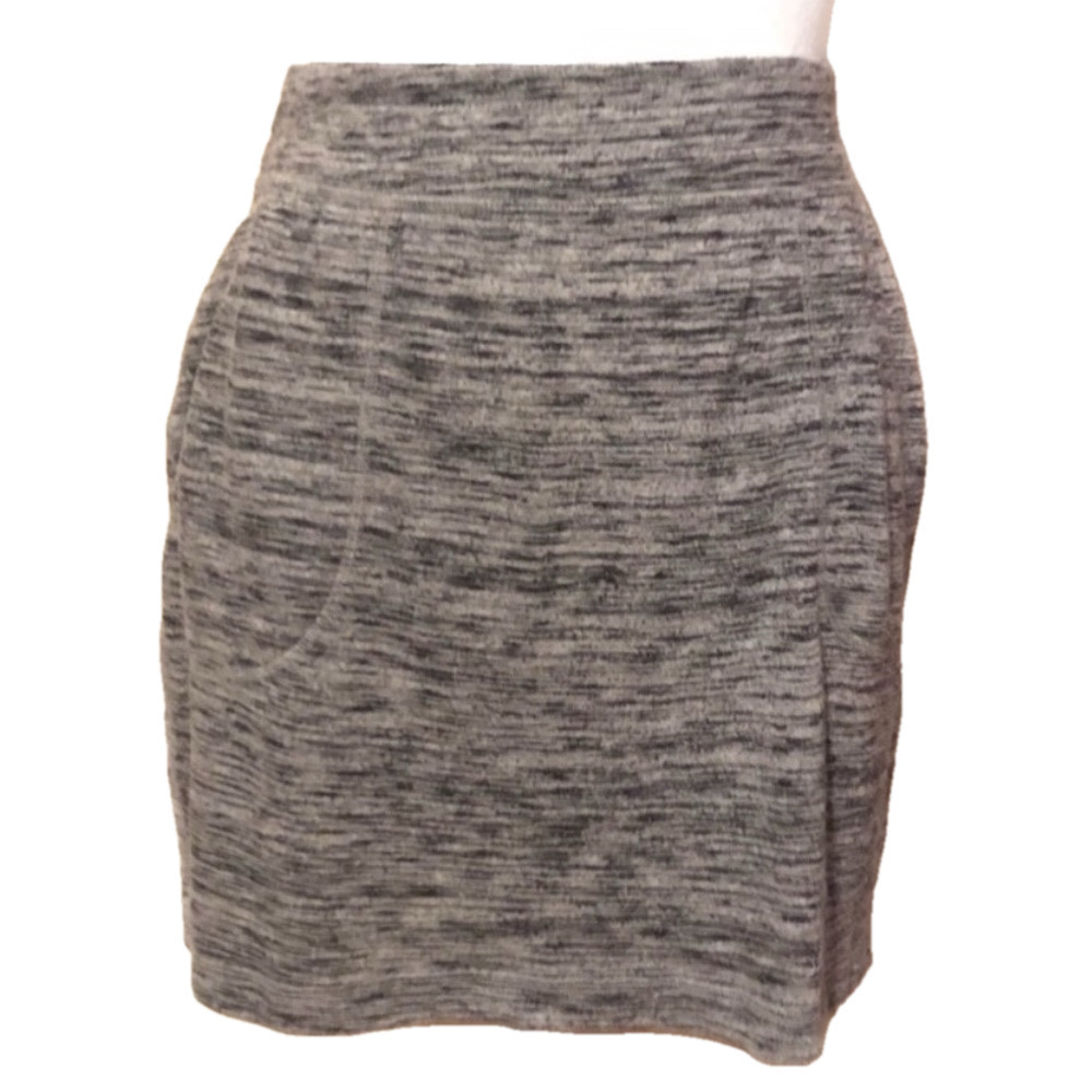⭐️ 3 For $15  Banana Republic Skirt